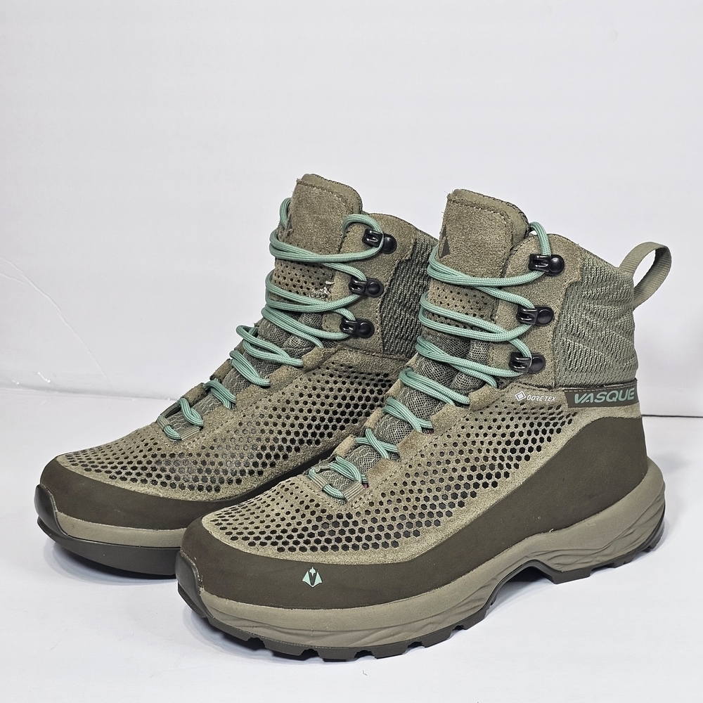 Vasque Women's Torre AT GTX Hiking Boot, Sage, 7.5 Medium Beige Green Montain